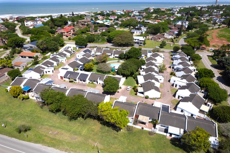 2 Bedroom Property for Sale in Paradise Beach Eastern Cape